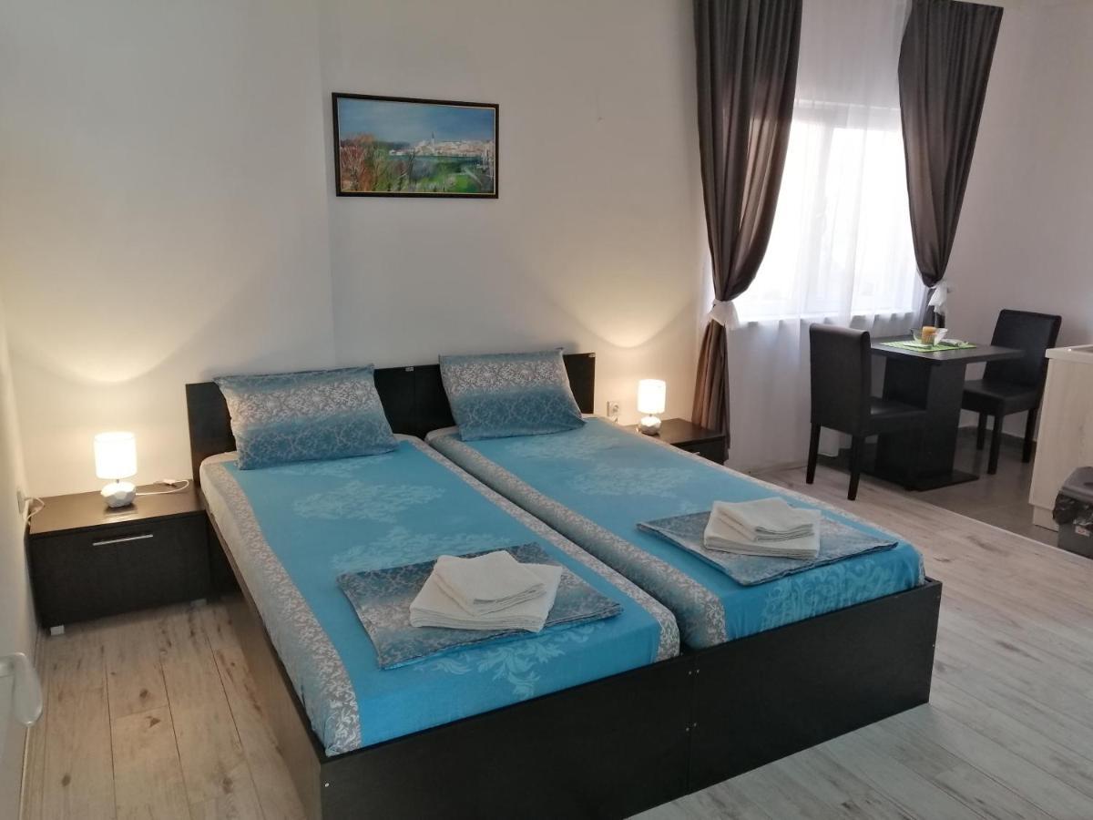 Mitic Apartmani 1 Nis Exterior foto