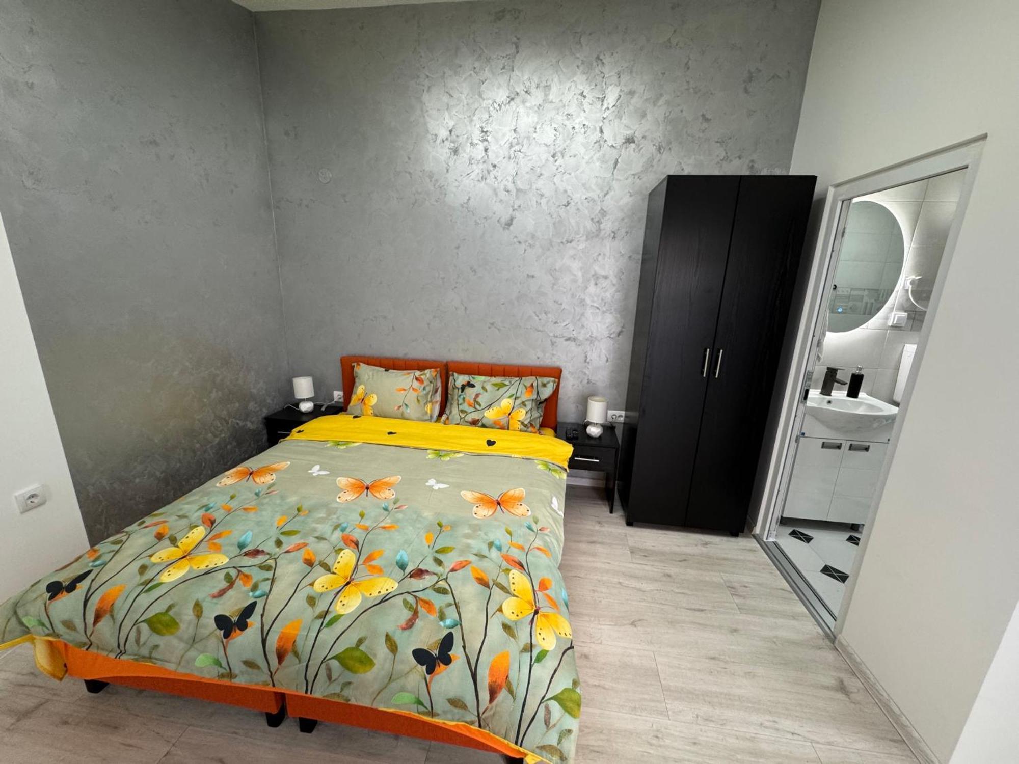 Mitic Apartmani 1 Nis Exterior foto